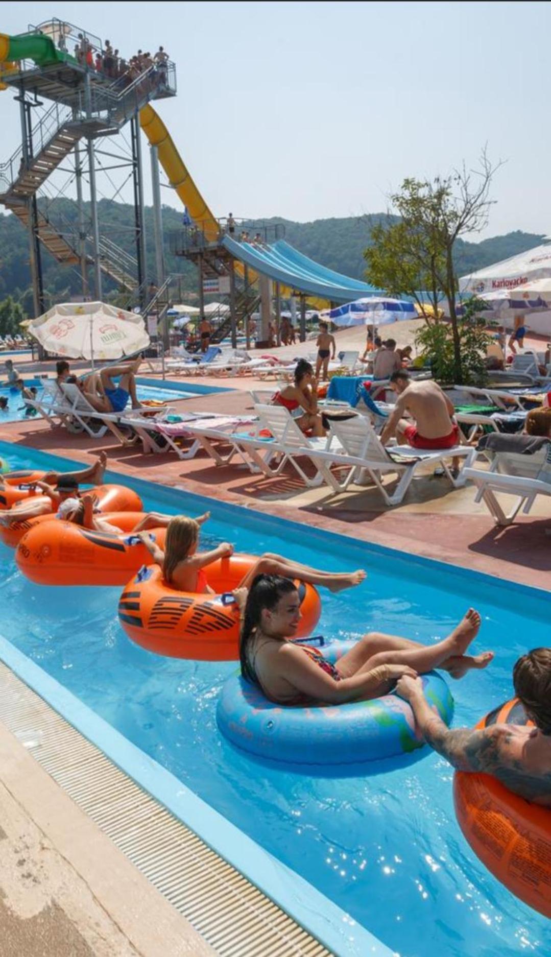 Apartman Petra Zabok Bagian luar foto